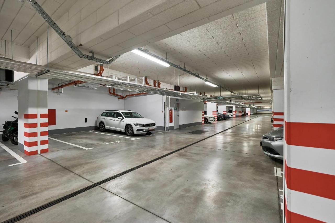 Exclusive Apartments Teczowa With Underground Parking By Noclegi Renters Wroclaw Bagian luar foto