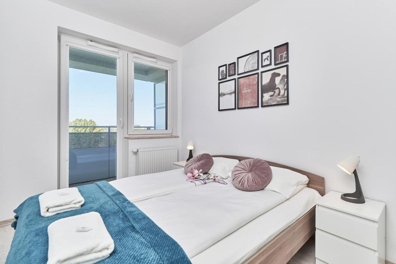 Exclusive Apartments Teczowa With Underground Parking By Noclegi Renters Wroclaw Bagian luar foto