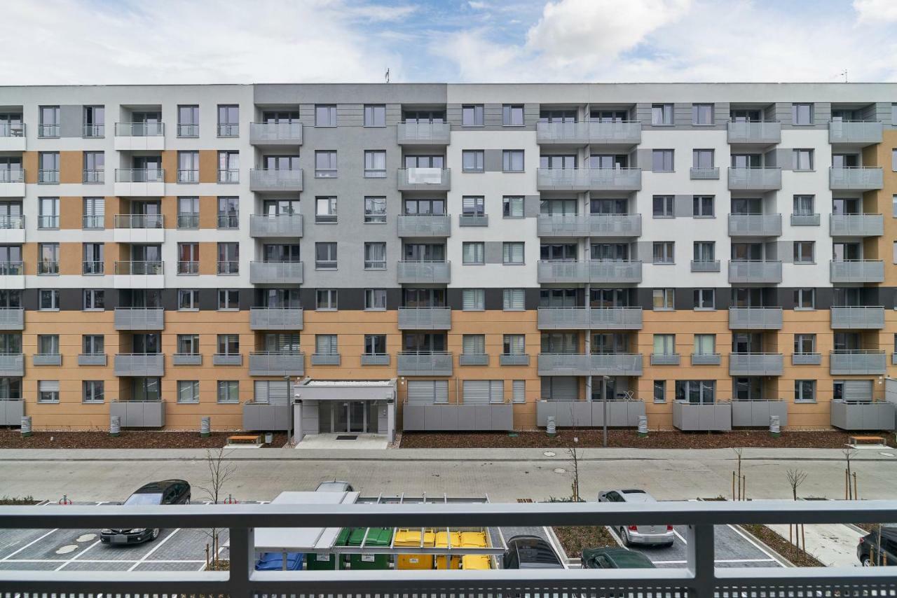 Exclusive Apartments Teczowa With Underground Parking By Noclegi Renters Wroclaw Bagian luar foto