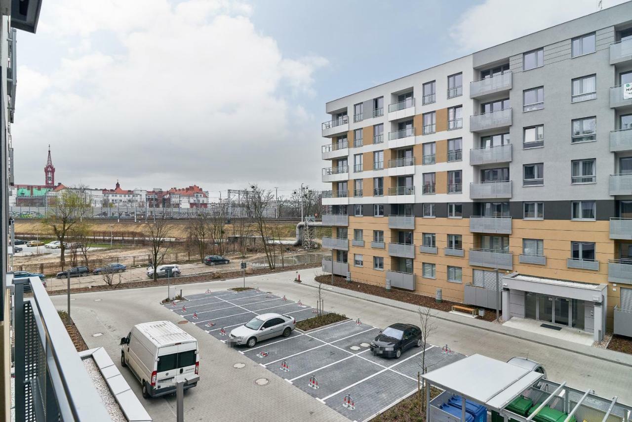 Exclusive Apartments Teczowa With Underground Parking By Noclegi Renters Wroclaw Bagian luar foto